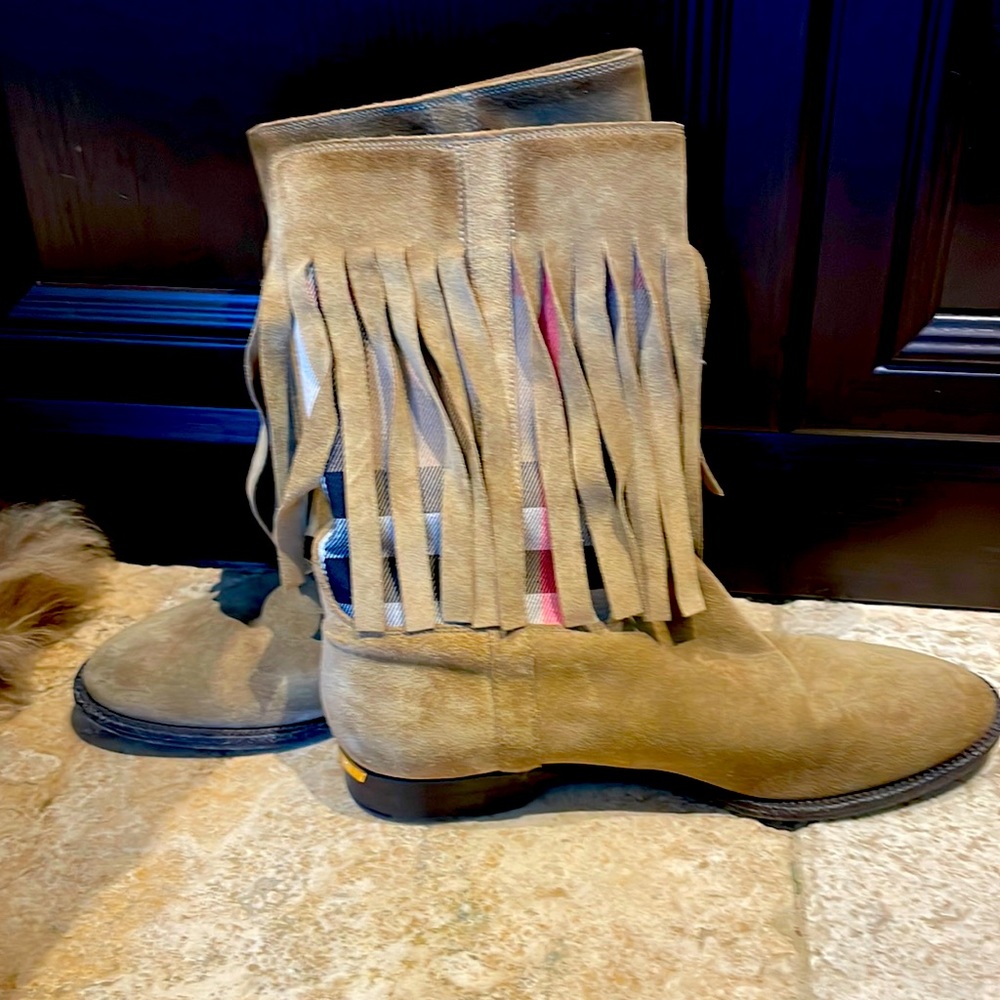 Burberry suede fringed boots 37.5 tan